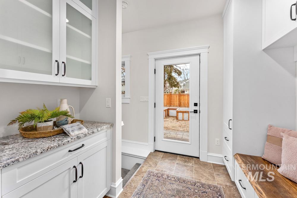 1806 W Washington St, Boise, Idaho 83702, 3 Bedrooms, 3 Bathrooms, Residential For Sale, Price $965,000,MLS 98972409