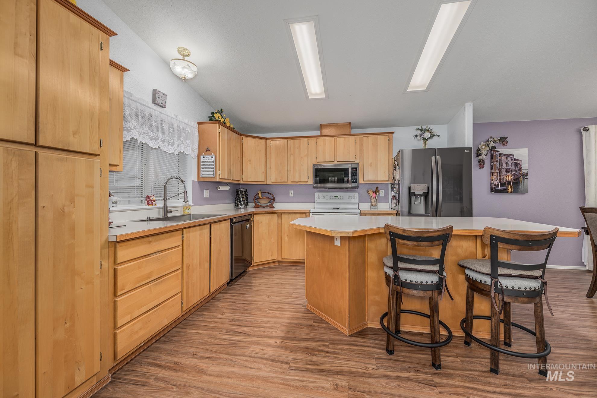 2750 Alden, Fruitland, Idaho 83619, 3 Bedrooms, 2 Bathrooms, Residential For Sale, Price $275,000,MLS 98972411