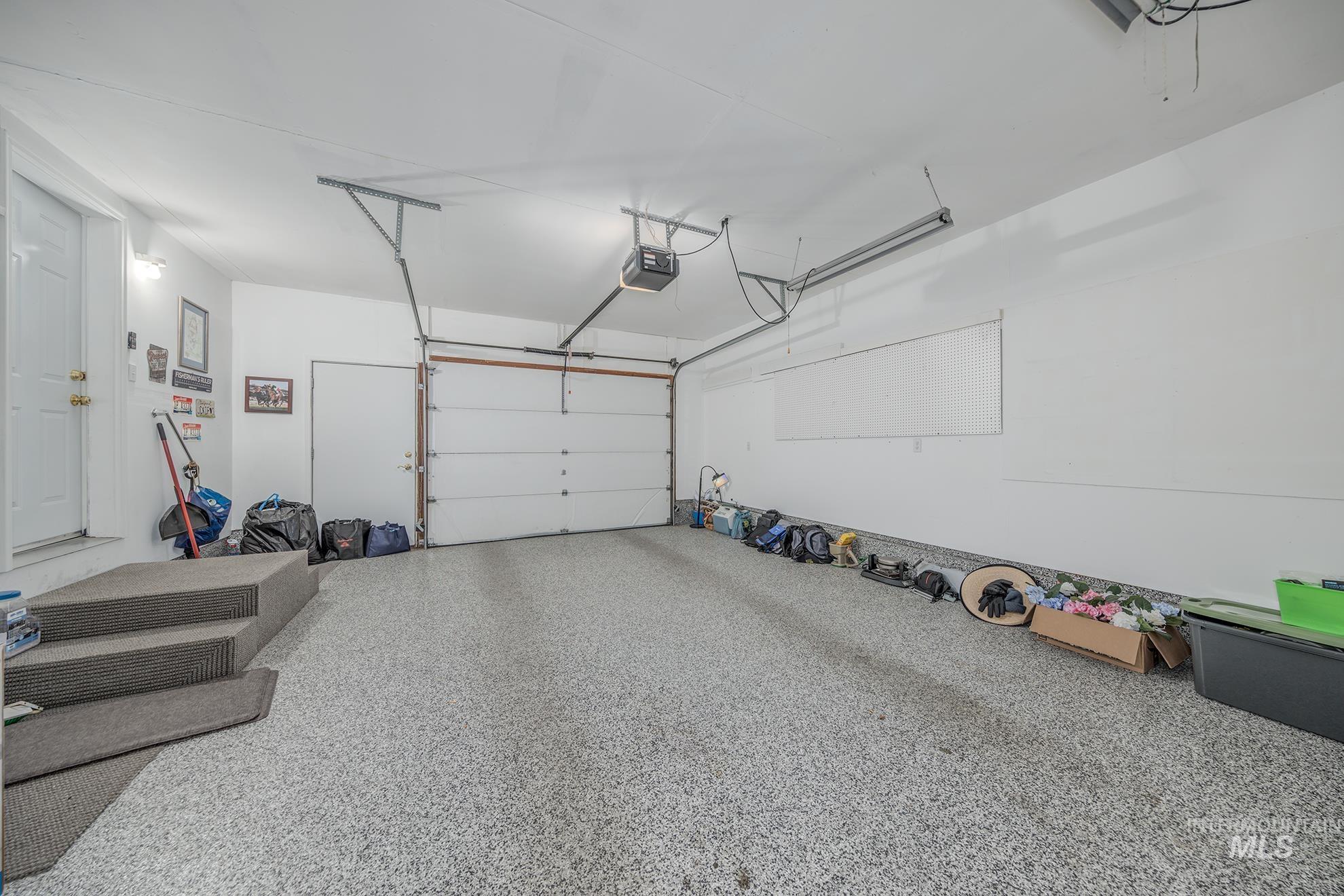 2750 Alden, Fruitland, Idaho 83619, 3 Bedrooms, 2 Bathrooms, Residential For Sale, Price $275,000,MLS 98972411