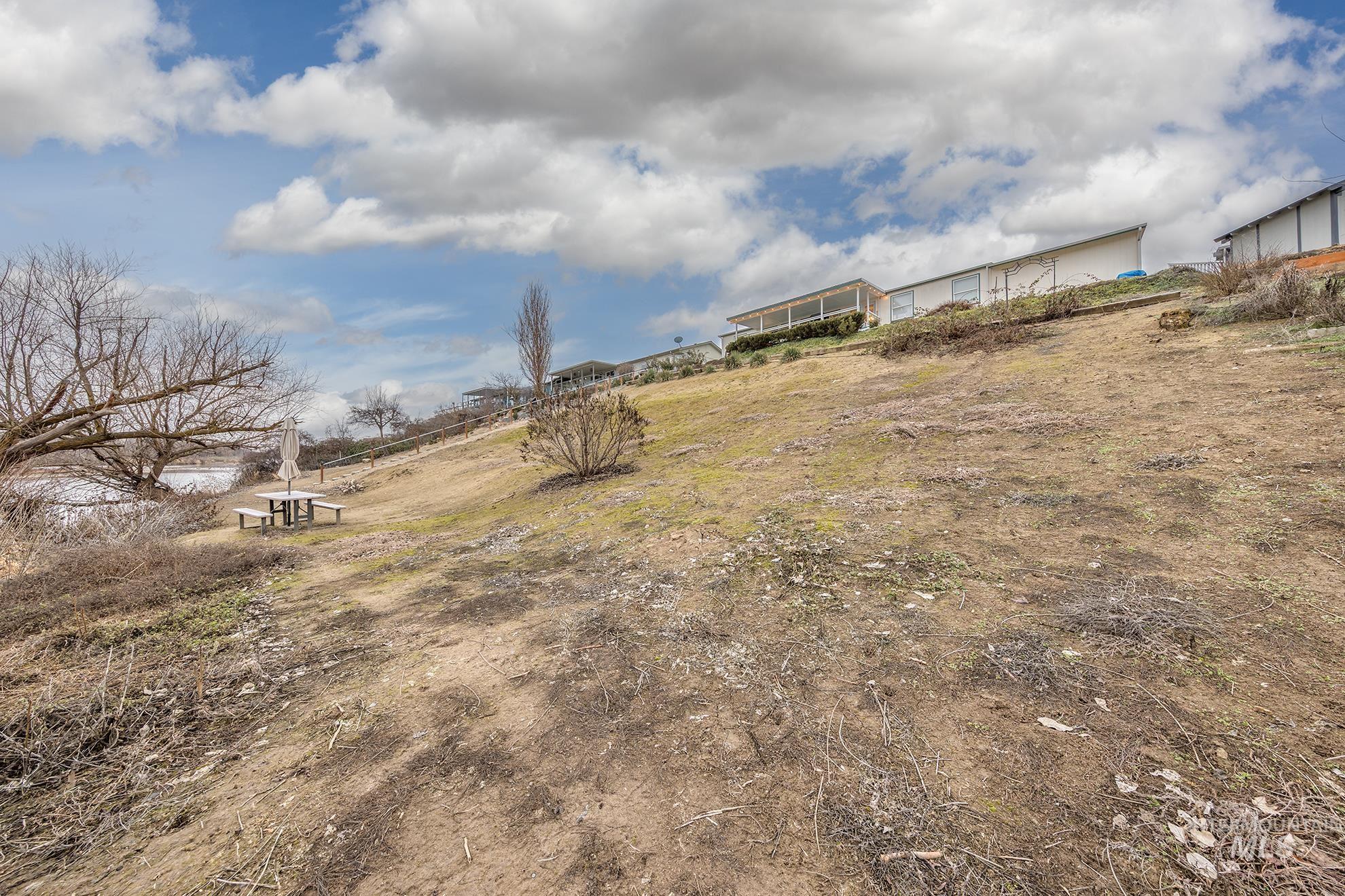 2750 Alden, Fruitland, Idaho 83619, 3 Bedrooms, 2 Bathrooms, Residential For Sale, Price $275,000,MLS 98972411