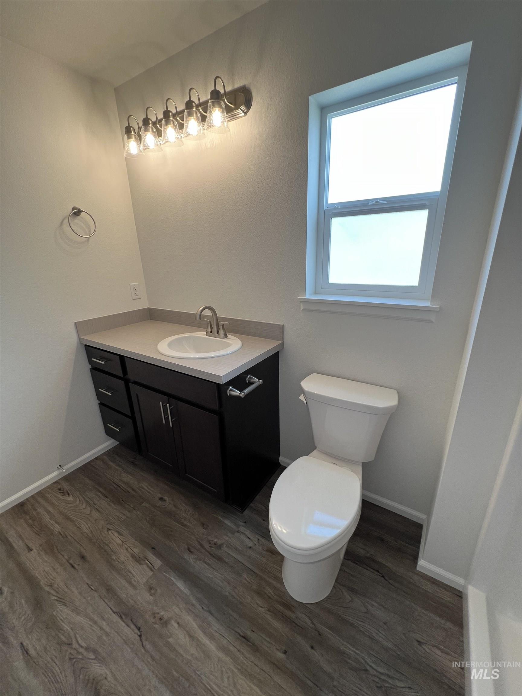 1738 Yellowstone Court, Lewiston, Idaho 83501, 3 Bedrooms, 2 Bathrooms, Residential For Sale, Price $389,900,MLS 98972412