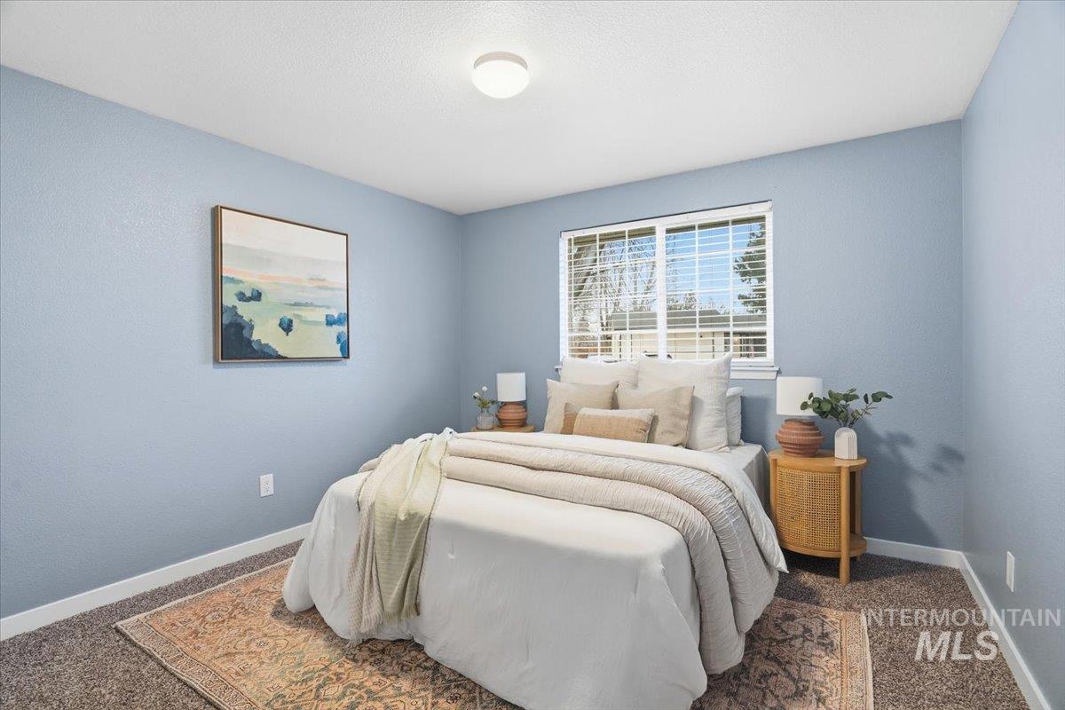 406 N Shady Grove Pl, Kuna, Idaho 83634, 3 Bedrooms, 1.5 Bathrooms, Residential For Sale, Price $339,000,MLS 98972414