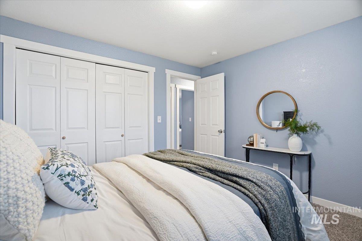 406 N Shady Grove Pl, Kuna, Idaho 83634, 3 Bedrooms, 1.5 Bathrooms, Residential For Sale, Price $339,000,MLS 98972414