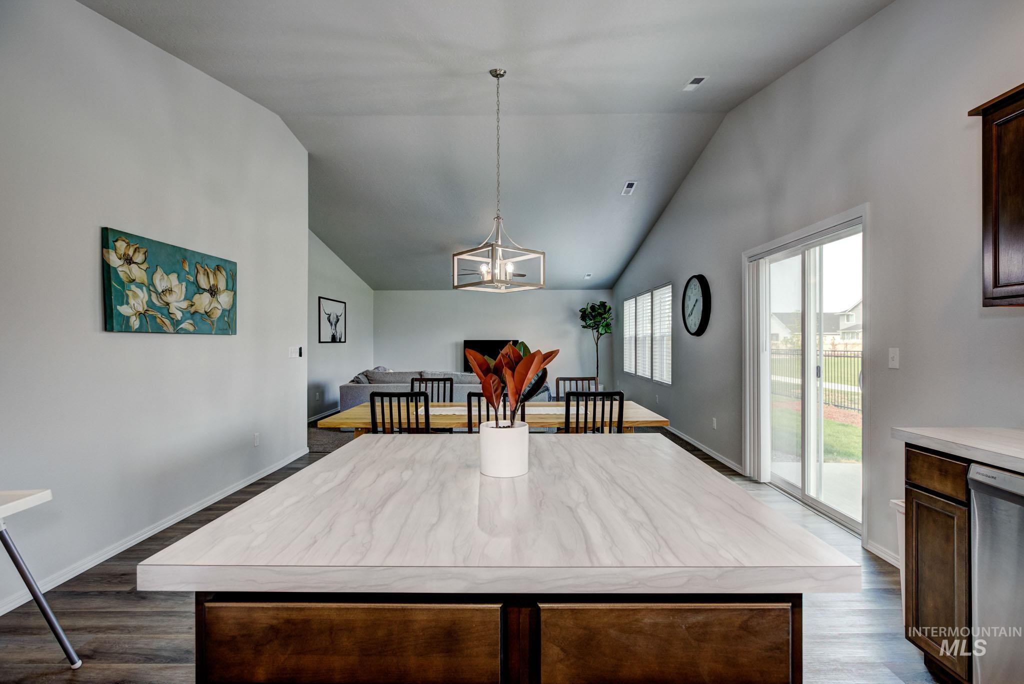 4394 W Sunny Cove St, Meridian, Idaho 83646, 4 Bedrooms, 2 Bathrooms, Residential For Sale, Price $499,900,MLS 98972416