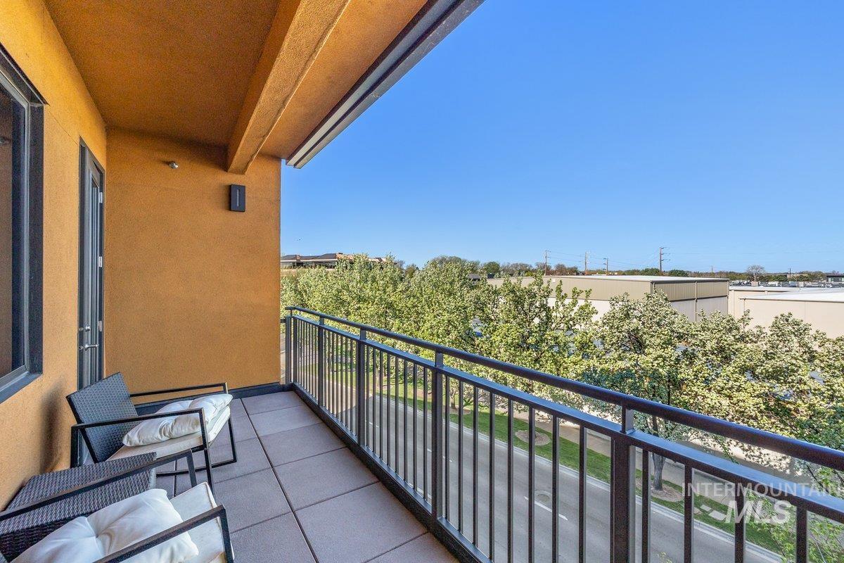 880 W River Street, Boise, Idaho 83702-0000, 1 Bedroom, 1 Bathroom, Residential For Sale, Price $579,000,MLS 98972418