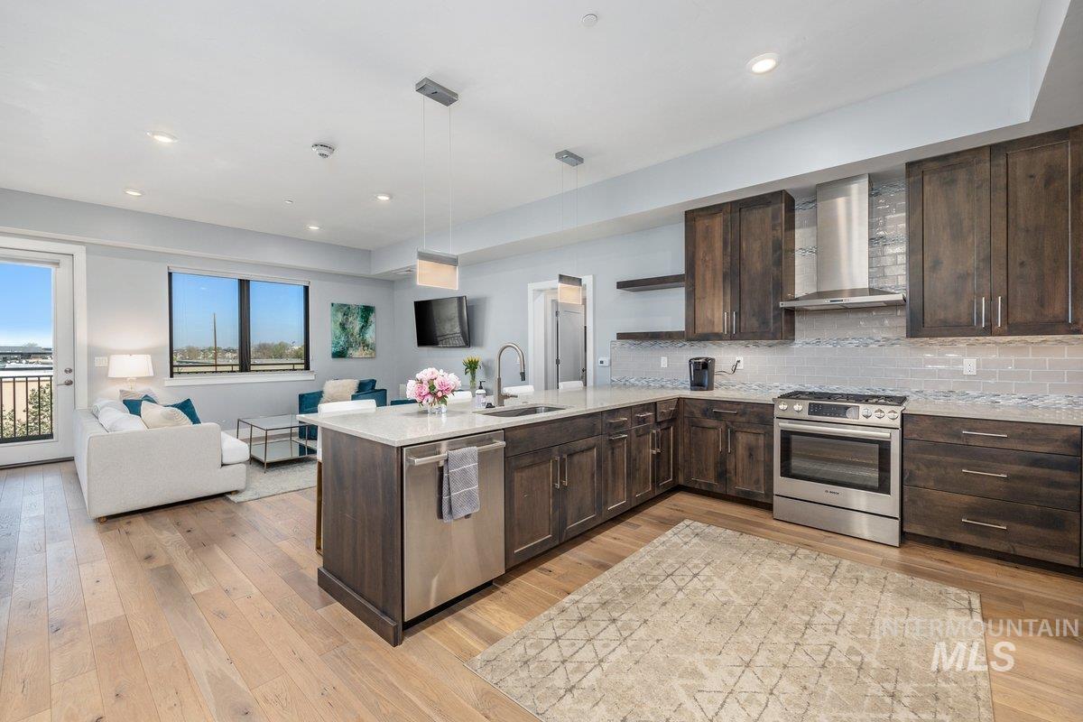 880 W River Street, Boise, Idaho 83702-0000, 1 Bedroom, 1 Bathroom, Residential For Sale, Price $579,000,MLS 98972418