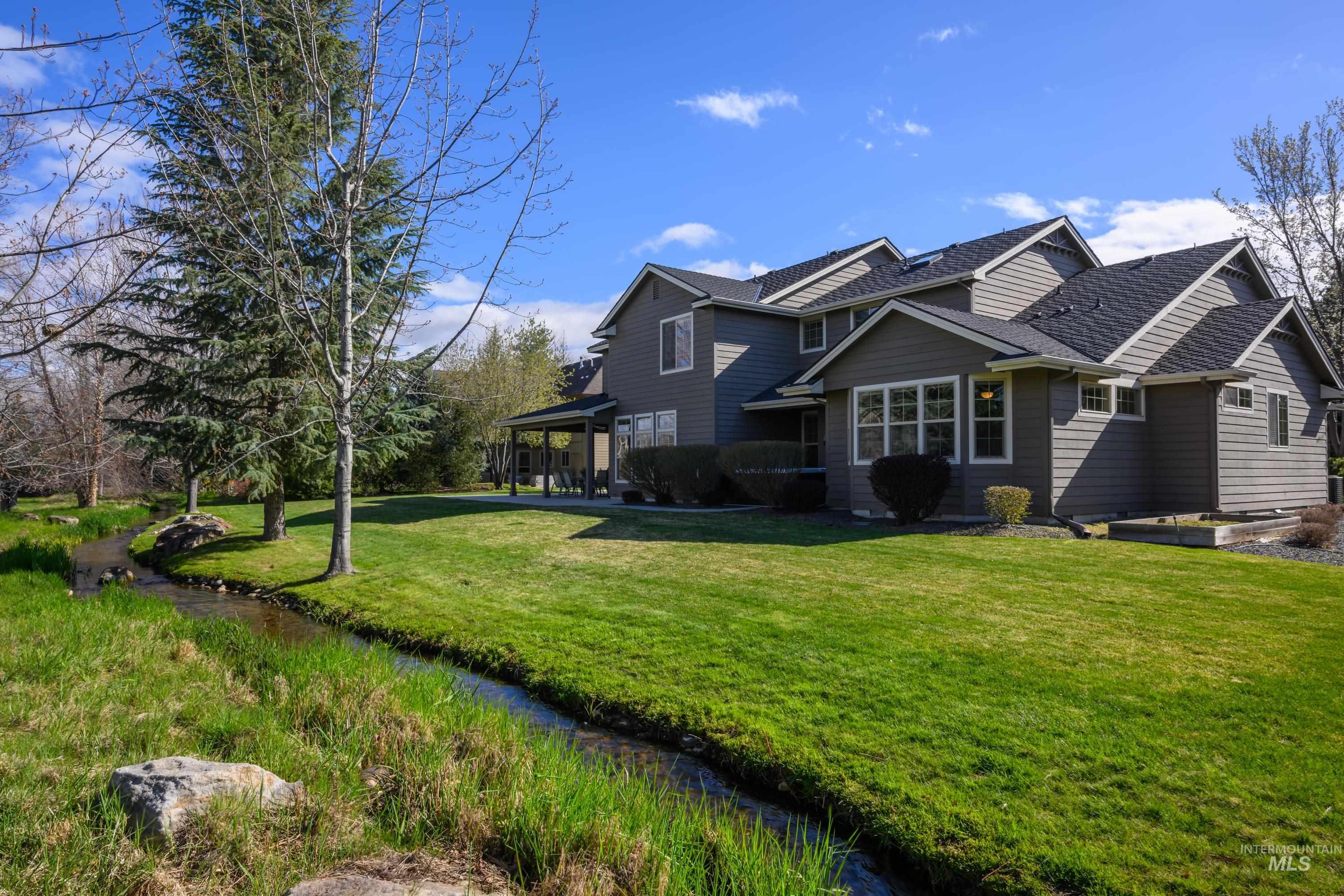 647 W Water Grove Drive, Eagle, Idaho 83616, 5 Bedrooms, 4.5 Bathrooms, Residential For Sale, Price $1,199,000,MLS 98972419