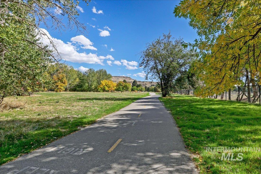 1549 E Lenz Lane, Boise, Idaho 83712, 3 Bedrooms, 2.5 Bathrooms, Residential For Sale, Price $799,900,MLS 98972420