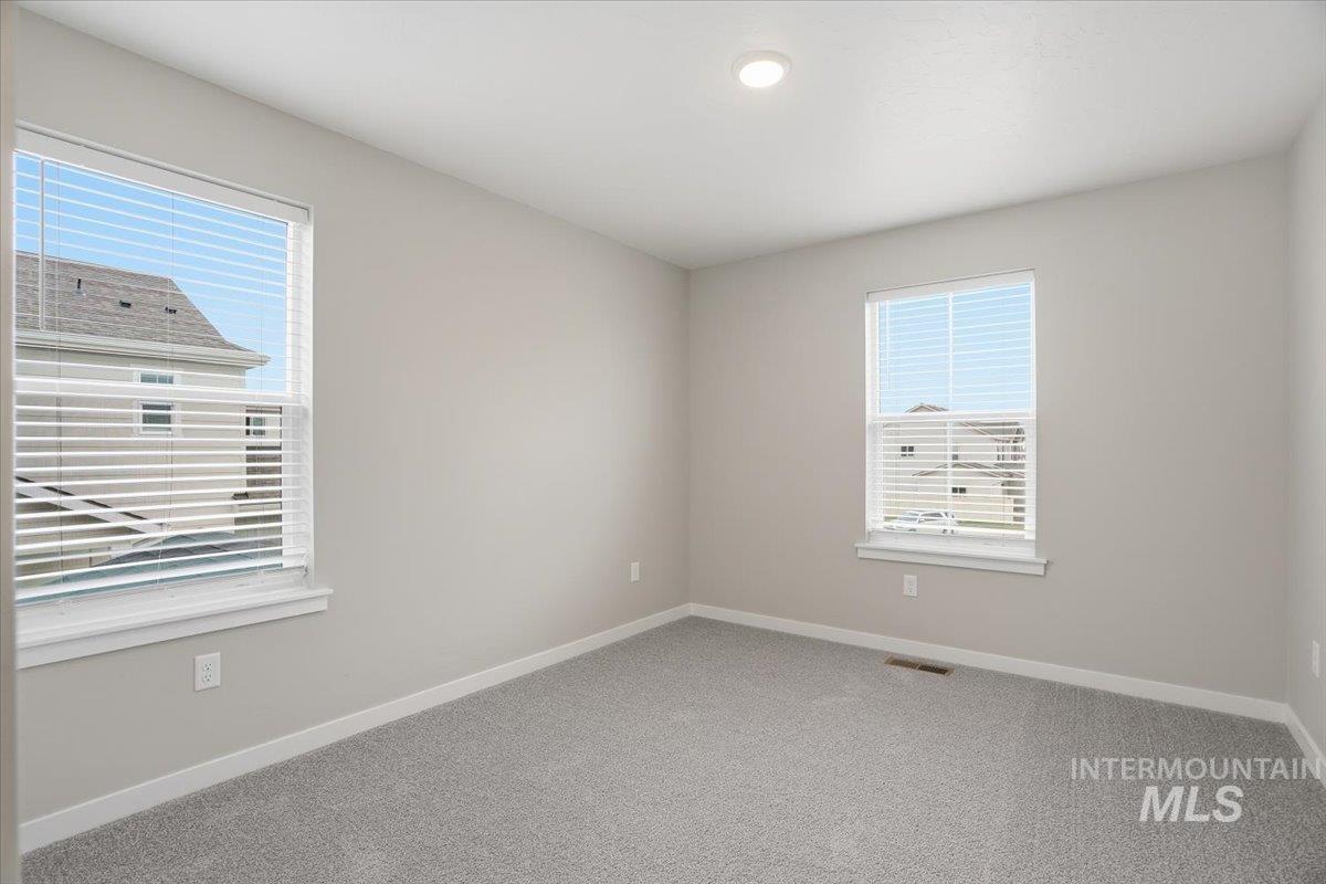 2311 N Silver Wolf Pl, Star, Idaho 83669, 4 Bedrooms, 2.5 Bathrooms, Residential For Sale, Price $649,990,MLS 98972421