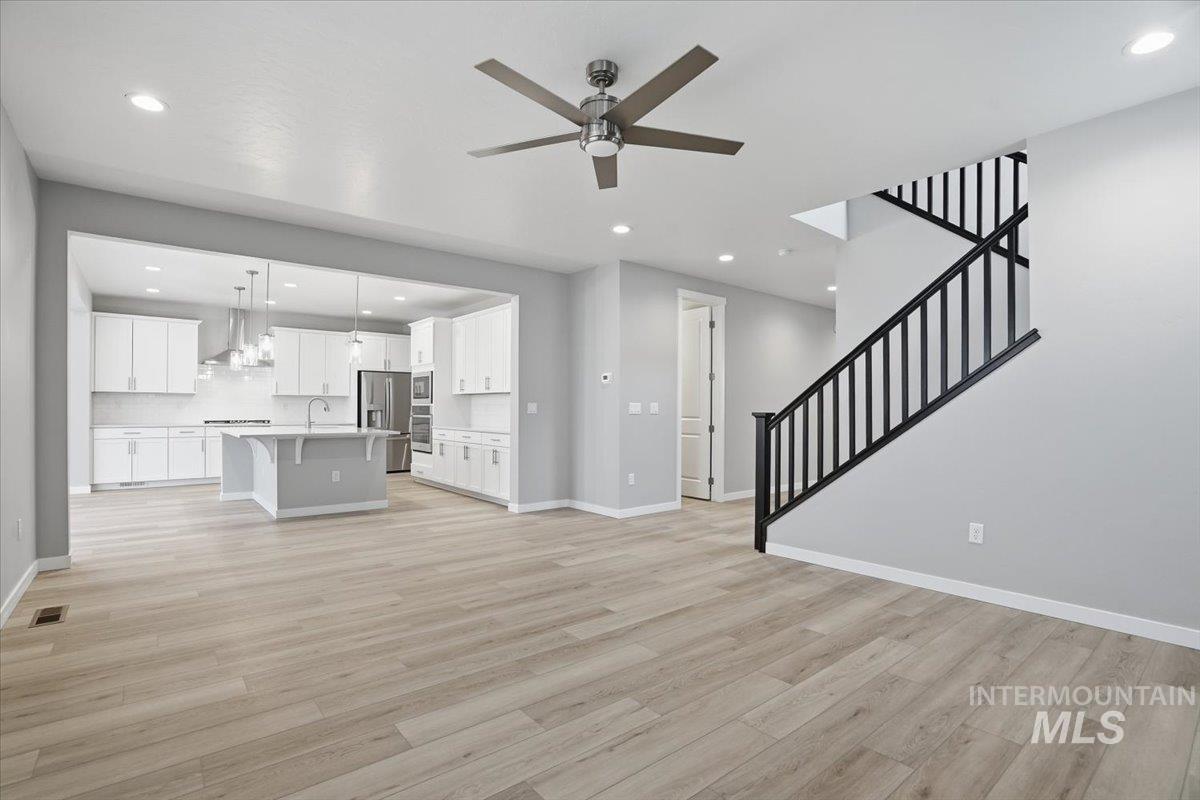 2311 N Silver Wolf Pl, Star, Idaho 83669, 4 Bedrooms, 2.5 Bathrooms, Residential For Sale, Price $649,990,MLS 98972421