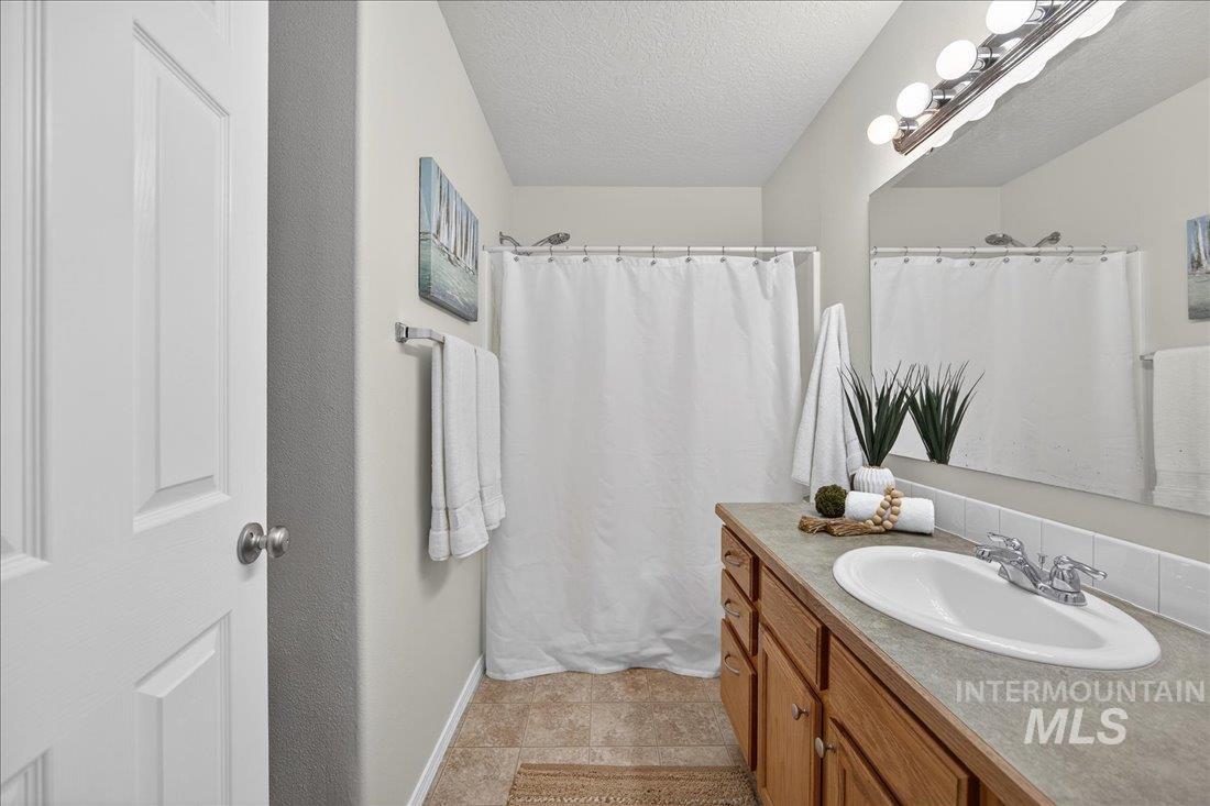 3535 E Fort Boise Ln, Boise, Idaho 83716, 4 Bedrooms, 2.5 Bathrooms, Residential For Sale, Price $489,900,MLS 98972422