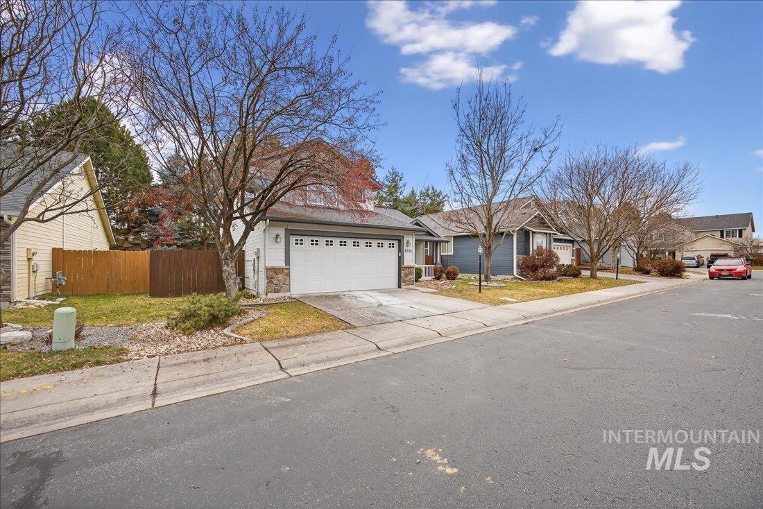 3535 E Fort Boise Ln, Boise, Idaho 83716, 4 Bedrooms, 2.5 Bathrooms, Residential For Sale, Price $489,900,MLS 98972422