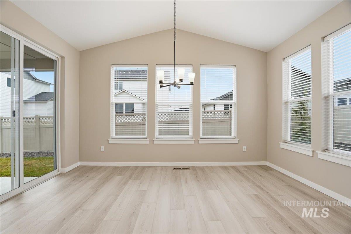 2315 N Silver Wolf Pl, Star, Idaho 83669, 5 Bedrooms, 4 Bathrooms, Residential For Sale, Price $679,990,MLS 98972425