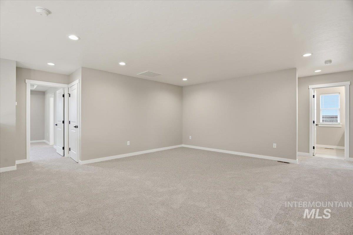 2315 N Silver Wolf Pl, Star, Idaho 83669, 5 Bedrooms, 4 Bathrooms, Residential For Sale, Price $679,990,MLS 98972425