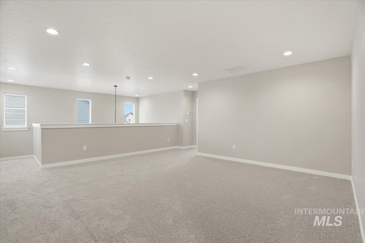 2315 N Silver Wolf Pl, Star, Idaho 83669, 5 Bedrooms, 4 Bathrooms, Residential For Sale, Price $679,990,MLS 98972425