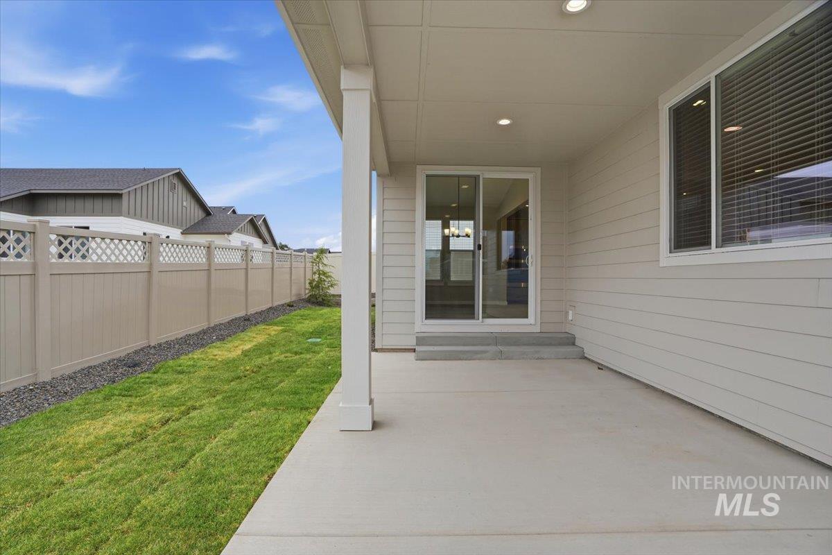 2315 N Silver Wolf Pl, Star, Idaho 83669, 5 Bedrooms, 4 Bathrooms, Residential For Sale, Price $679,990,MLS 98972425