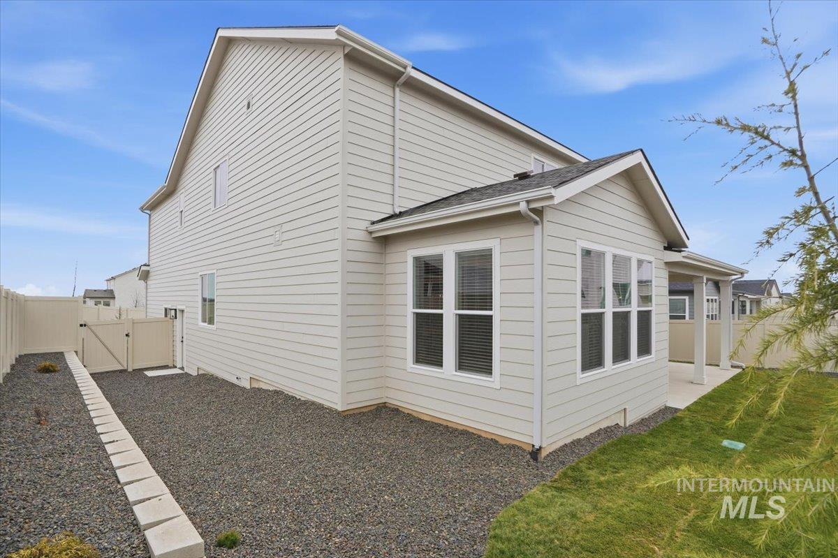 2315 N Silver Wolf Pl, Star, Idaho 83669, 5 Bedrooms, 4 Bathrooms, Residential For Sale, Price $679,990,MLS 98972425