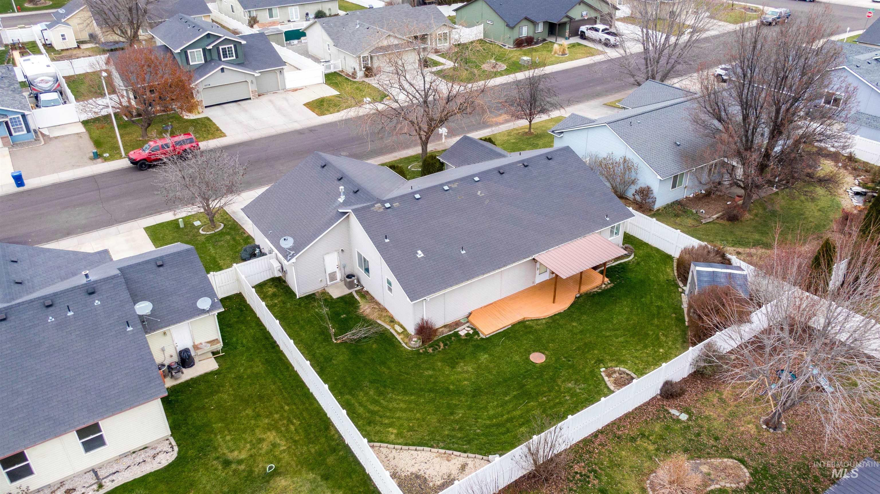 1008 Pintail St, Fruitland, Idaho 83619, 3 Bedrooms, 2 Bathrooms, Residential For Sale, Price $374,900,MLS 98972427