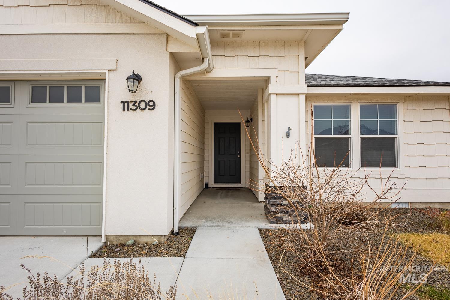 11309 W Viola St, Nampa, Idaho 83651, 3 Bedrooms, 2 Bathrooms, Residential For Sale, Price $450,000,MLS 98972428