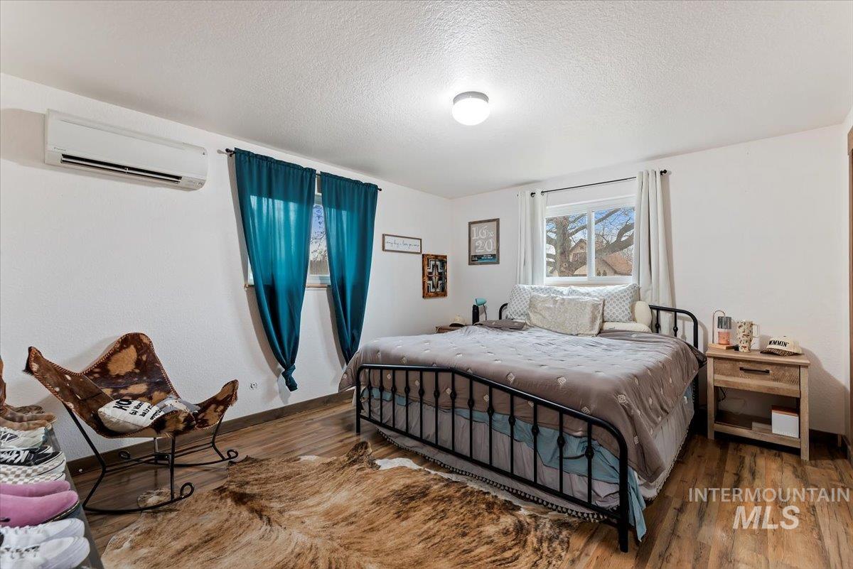 1105 E Roosevelt Ave, Nampa, Idaho 83686, 2 Bedrooms, 1 Bathroom, Residential For Sale, Price $305,000,MLS 98972432