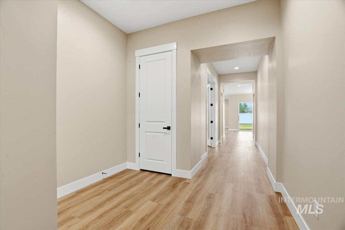 883 N Falling Water Way, Eagle, Idaho 83616, 3 Bedrooms, 2.5 Bathrooms, Residential For Sale, Price $804,990,MLS 98972436