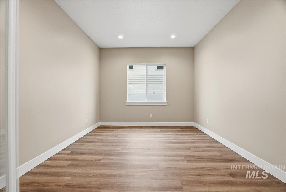 883 N Falling Water Way, Eagle, Idaho 83616, 3 Bedrooms, 2.5 Bathrooms, Residential For Sale, Price $804,990,MLS 98972436