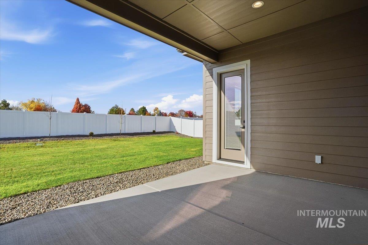 883 N Falling Water Way, Eagle, Idaho 83616, 3 Bedrooms, 2.5 Bathrooms, Residential For Sale, Price $804,990,MLS 98972436