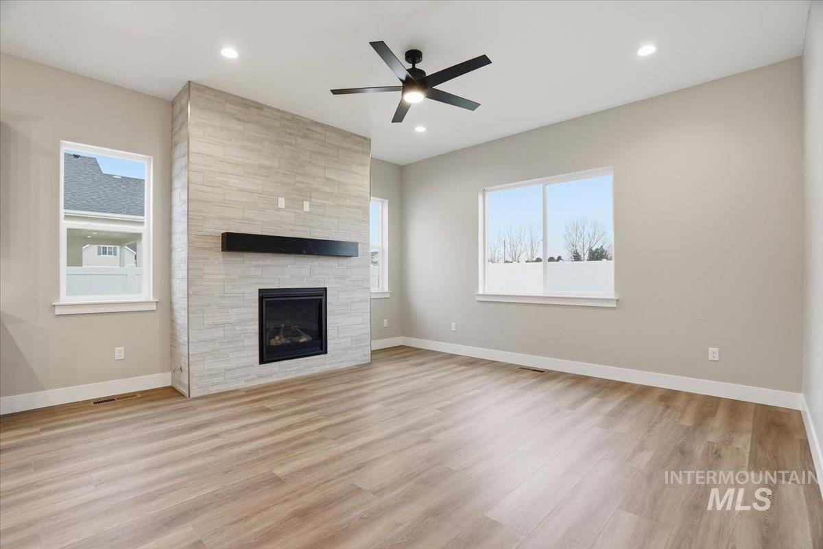 883 N Falling Water Way, Eagle, Idaho 83616, 3 Bedrooms, 2.5 Bathrooms, Residential For Sale, Price $804,990,MLS 98972436