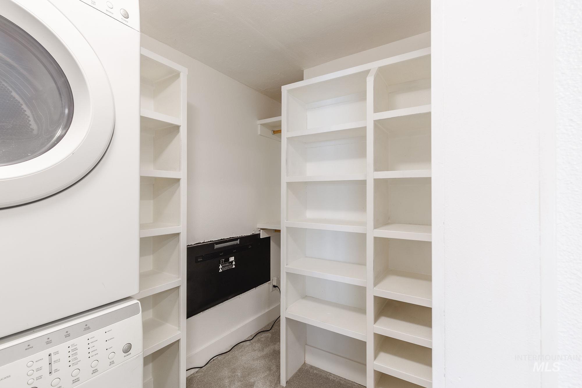 346 E Mission Dr, Eagle, Idaho 83616, 4 Bedrooms, 2 Bathrooms, Residential For Sale, Price $499,900,MLS 98972438