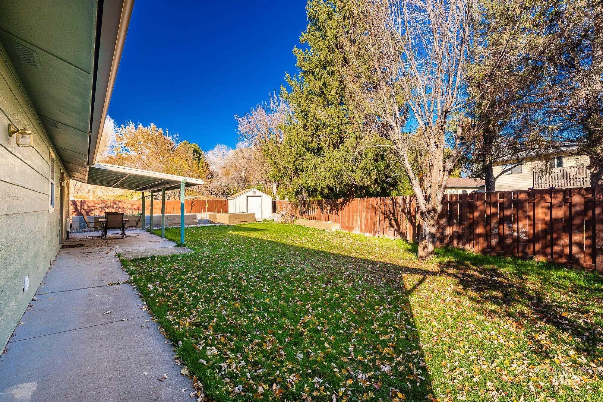 346 E Mission Dr, Eagle, Idaho 83616, 4 Bedrooms, 2 Bathrooms, Residential For Sale, Price $499,900,MLS 98972438