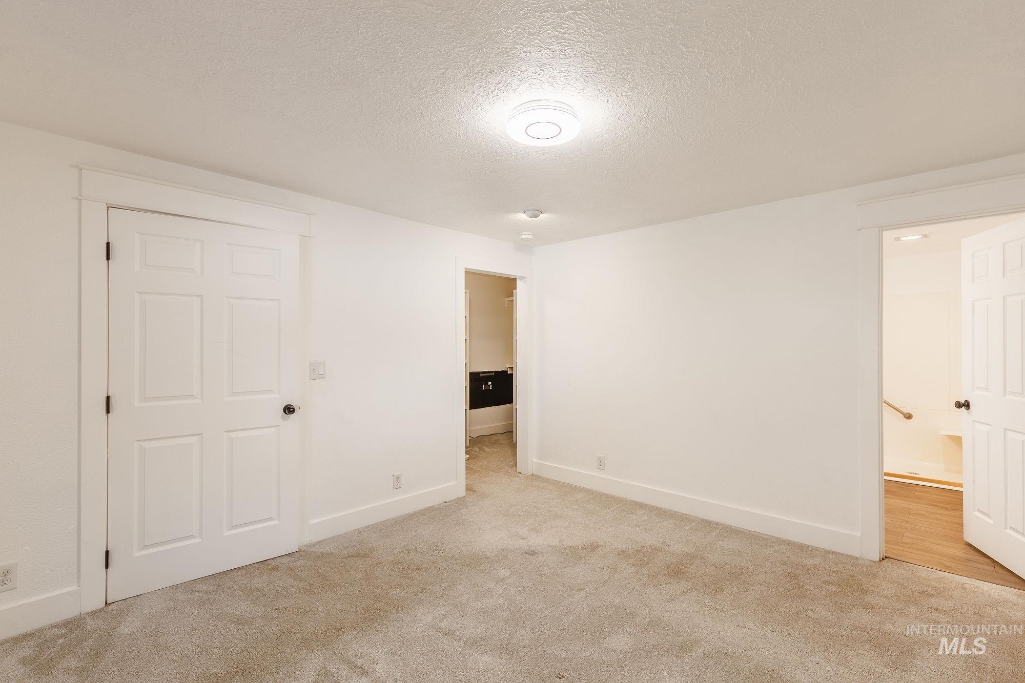 346 E Mission Dr, Eagle, Idaho 83616, 4 Bedrooms, 2 Bathrooms, Residential For Sale, Price $499,900,MLS 98972438