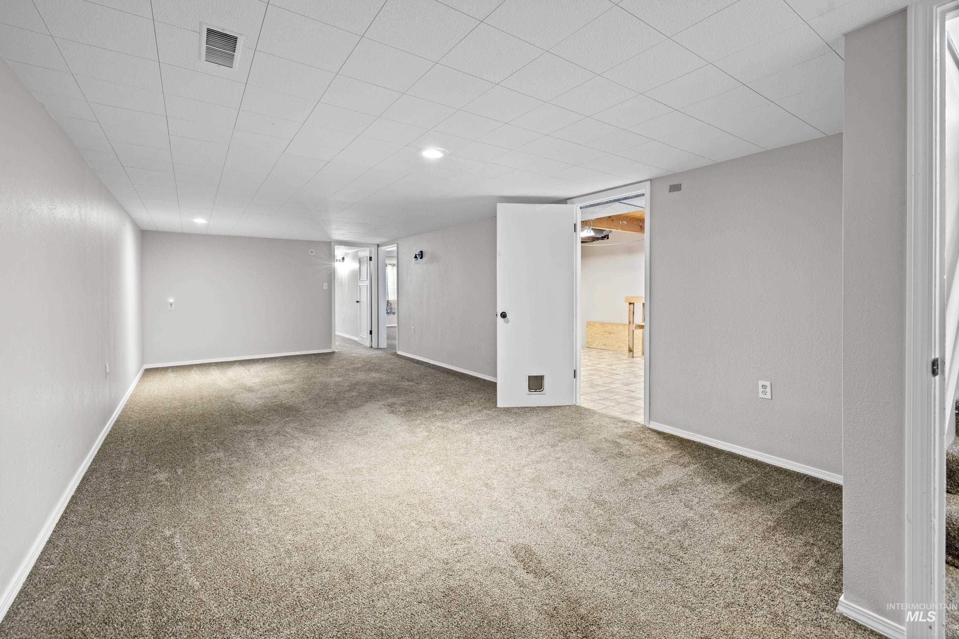 1790 N 7th E, Mountain Home, Idaho 83647, 5 Bedrooms, 2 Bathrooms, Residential For Sale, Price $359,000,MLS 98972440