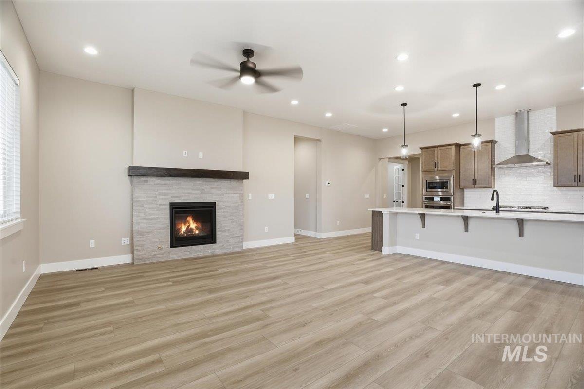 2378 N Kenora Ave, Star, Idaho 83669, 3 Bedrooms, 2.5 Bathrooms, Residential For Sale, Price $789,990,MLS 98972444