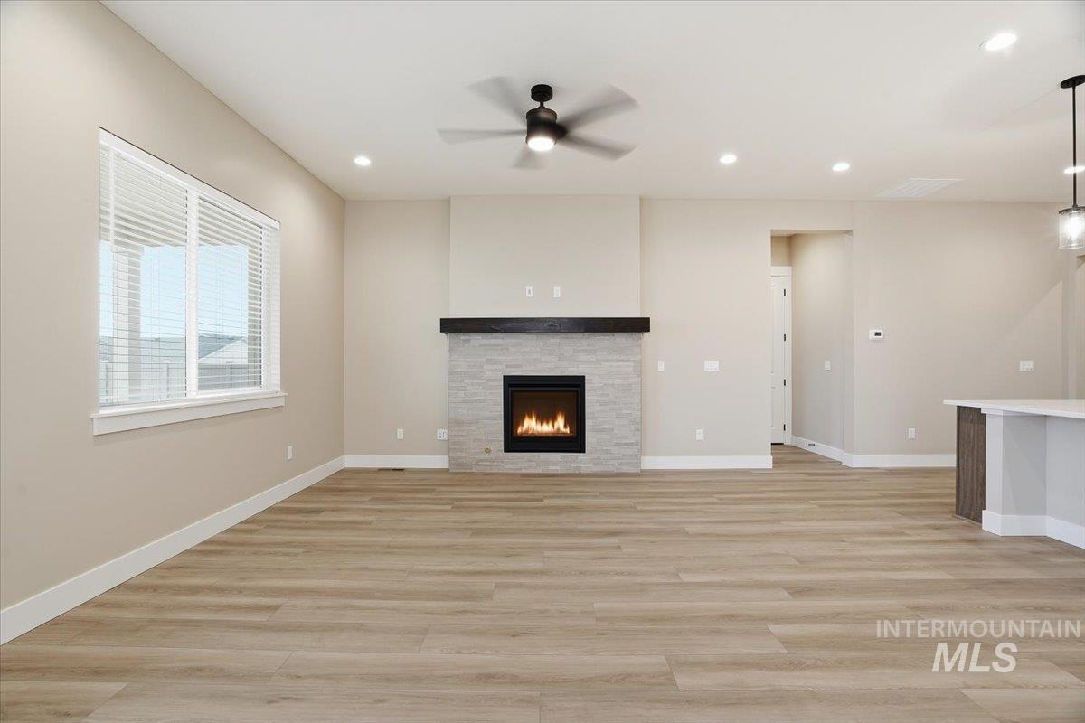 2378 N Kenora Ave, Star, Idaho 83669, 3 Bedrooms, 2.5 Bathrooms, Residential For Sale, Price $789,990,MLS 98972444