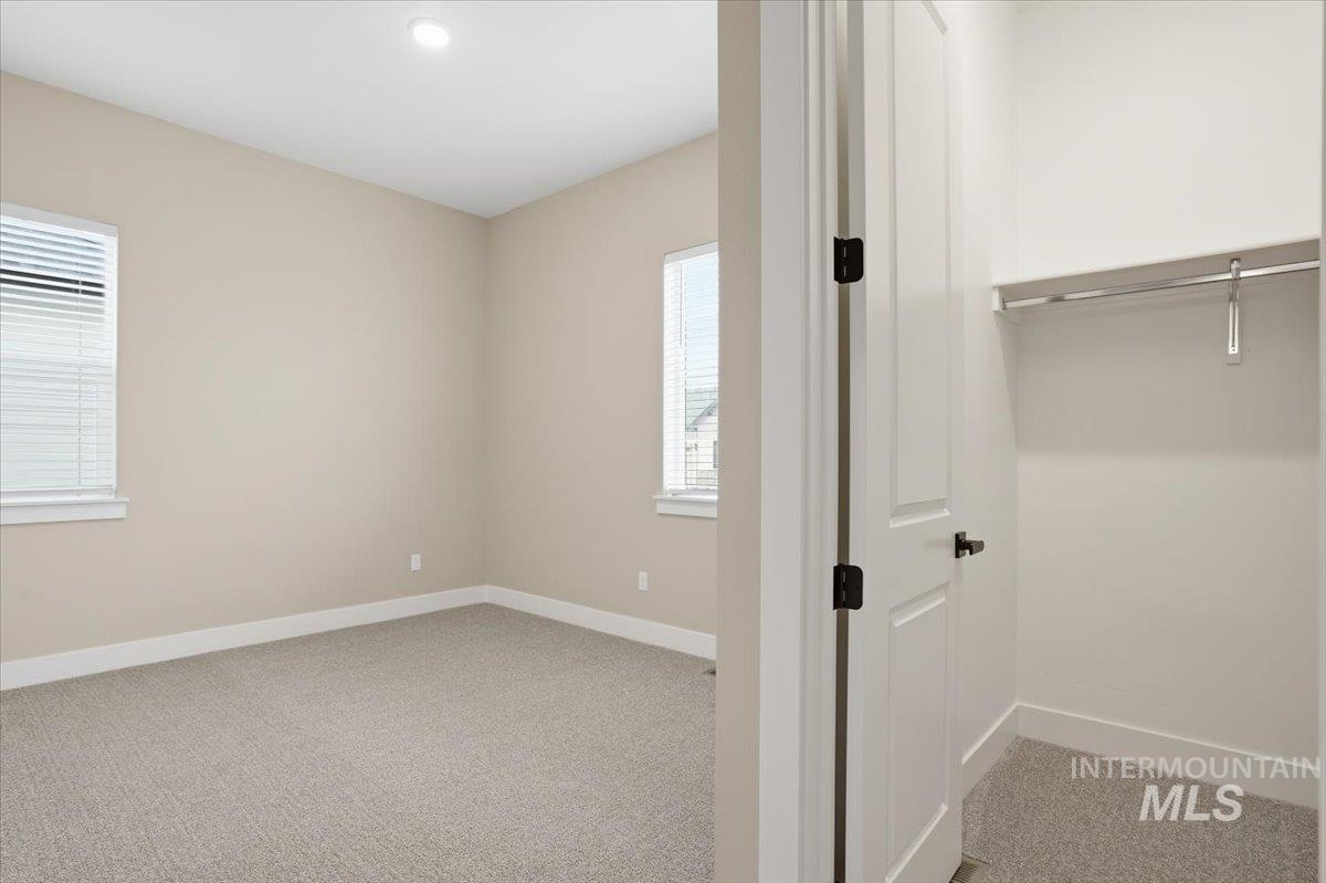 2378 N Kenora Ave, Star, Idaho 83669, 3 Bedrooms, 2.5 Bathrooms, Residential For Sale, Price $789,990,MLS 98972444