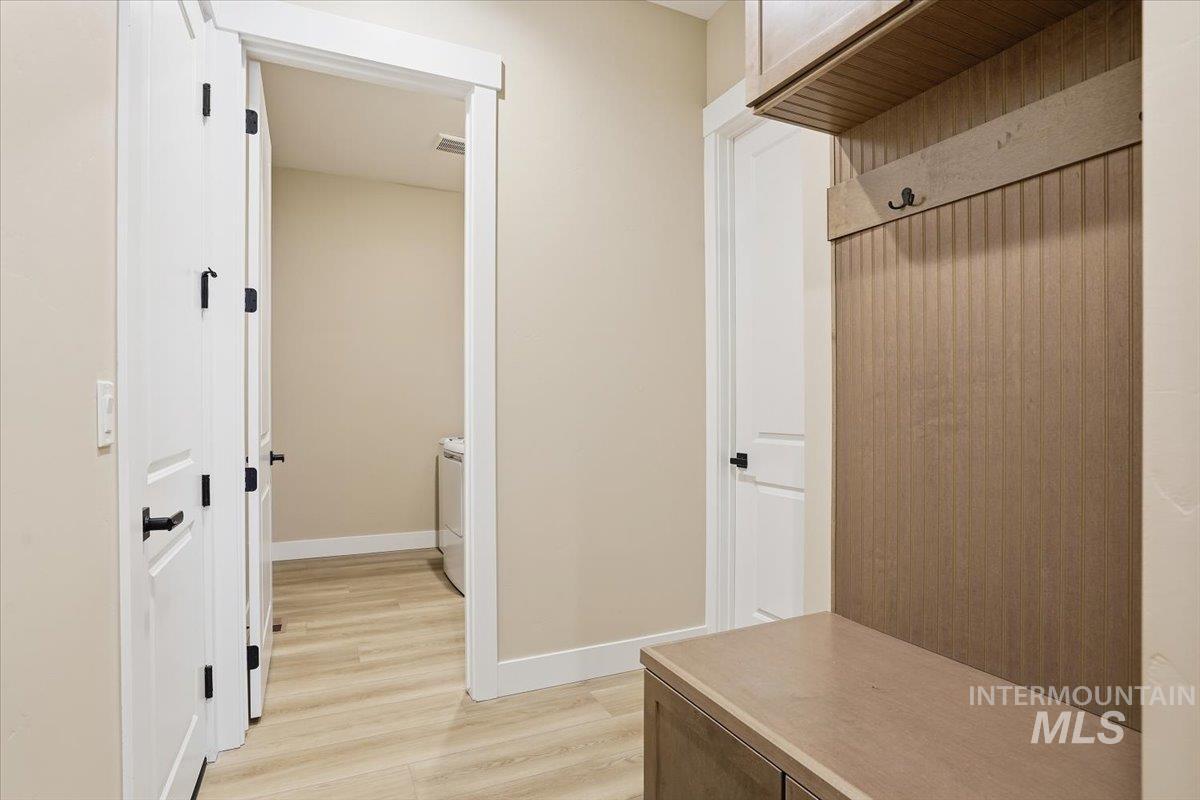 2378 N Kenora Ave, Star, Idaho 83669, 3 Bedrooms, 2.5 Bathrooms, Residential For Sale, Price $789,990,MLS 98972444