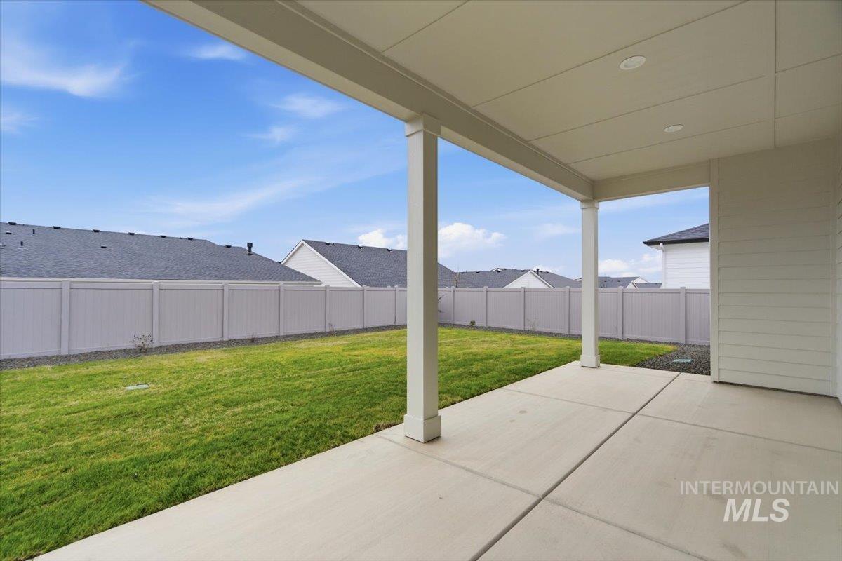 2378 N Kenora Ave, Star, Idaho 83669, 3 Bedrooms, 2.5 Bathrooms, Residential For Sale, Price $789,990,MLS 98972444