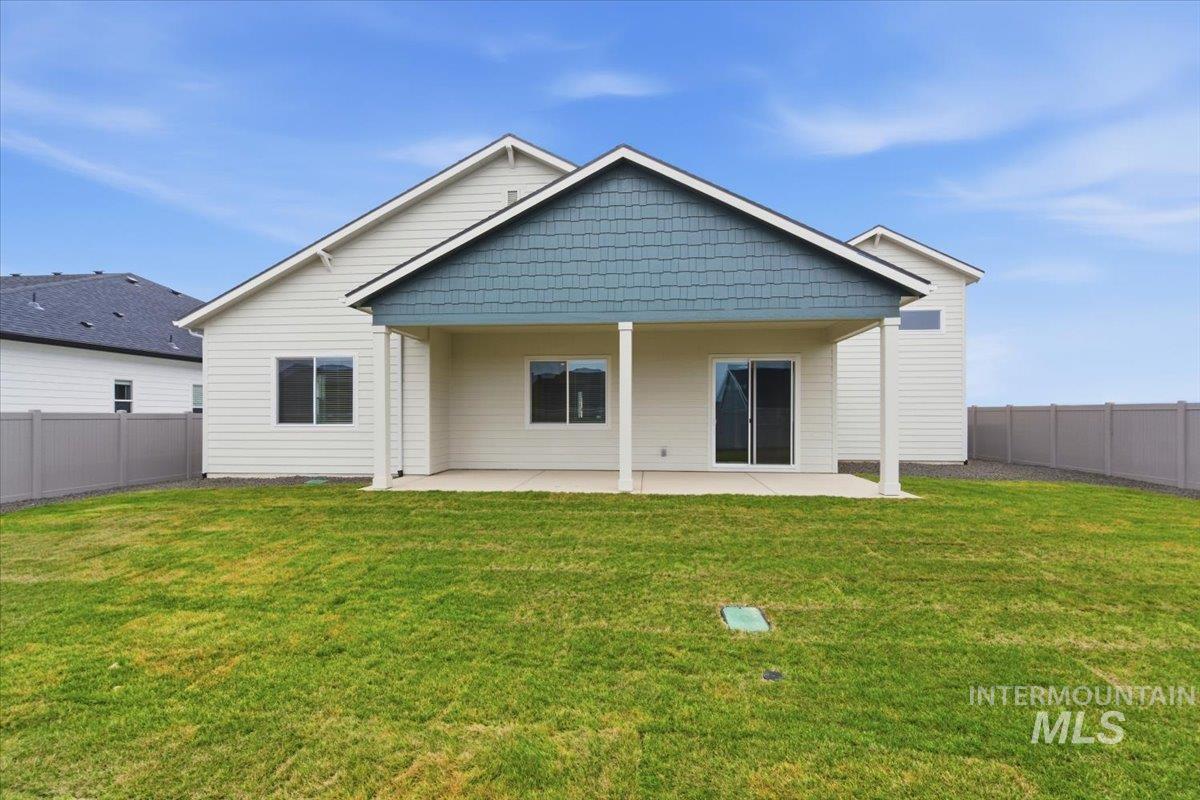 2378 N Kenora Ave, Star, Idaho 83669, 3 Bedrooms, 2.5 Bathrooms, Residential For Sale, Price $789,990,MLS 98972444