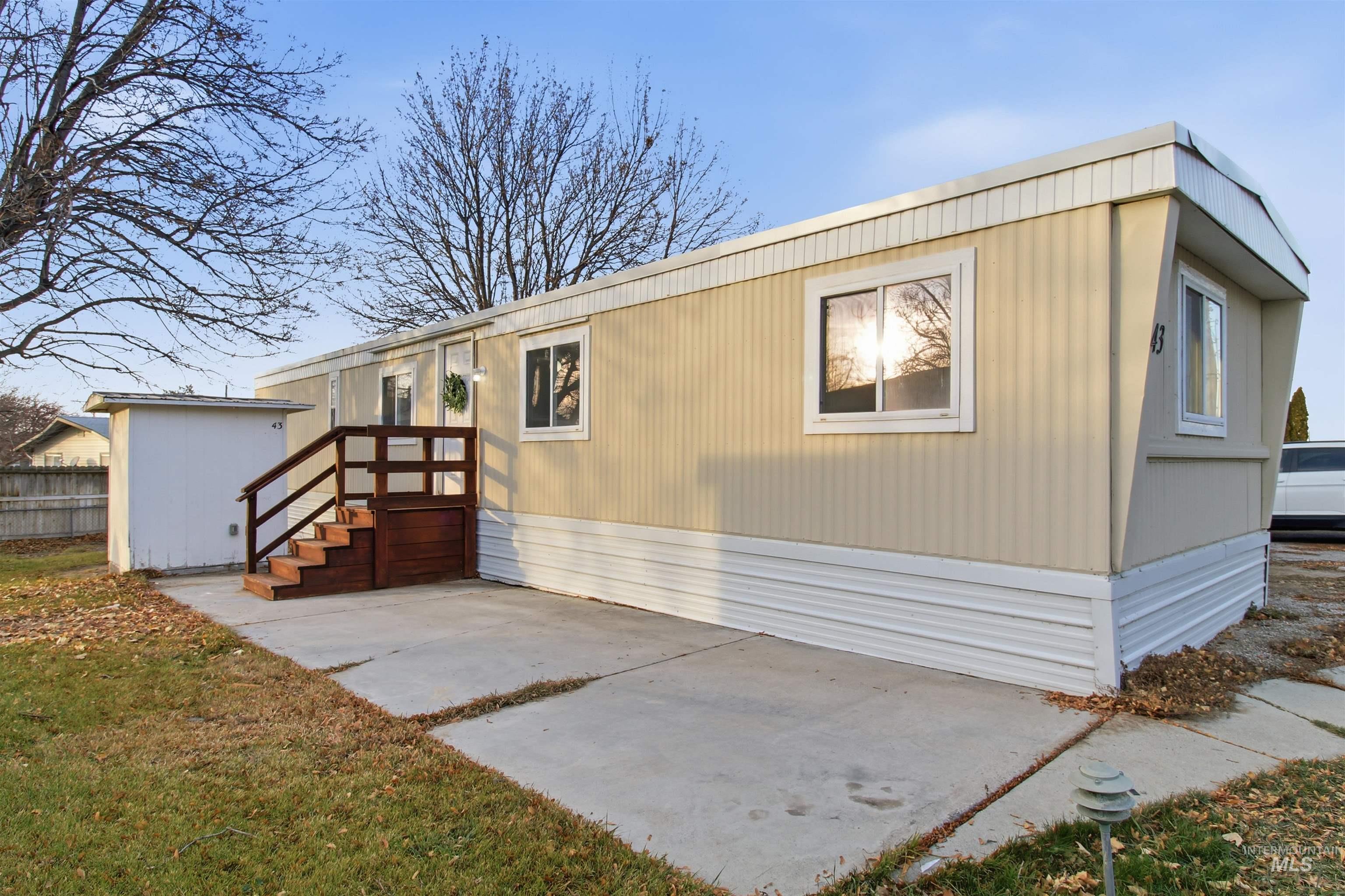 198 South Hills Road, Twin Falls, Idaho 83301, 2 Bedrooms, 1 Bathroom, Residential For Sale, Price $72,999,MLS 98972445