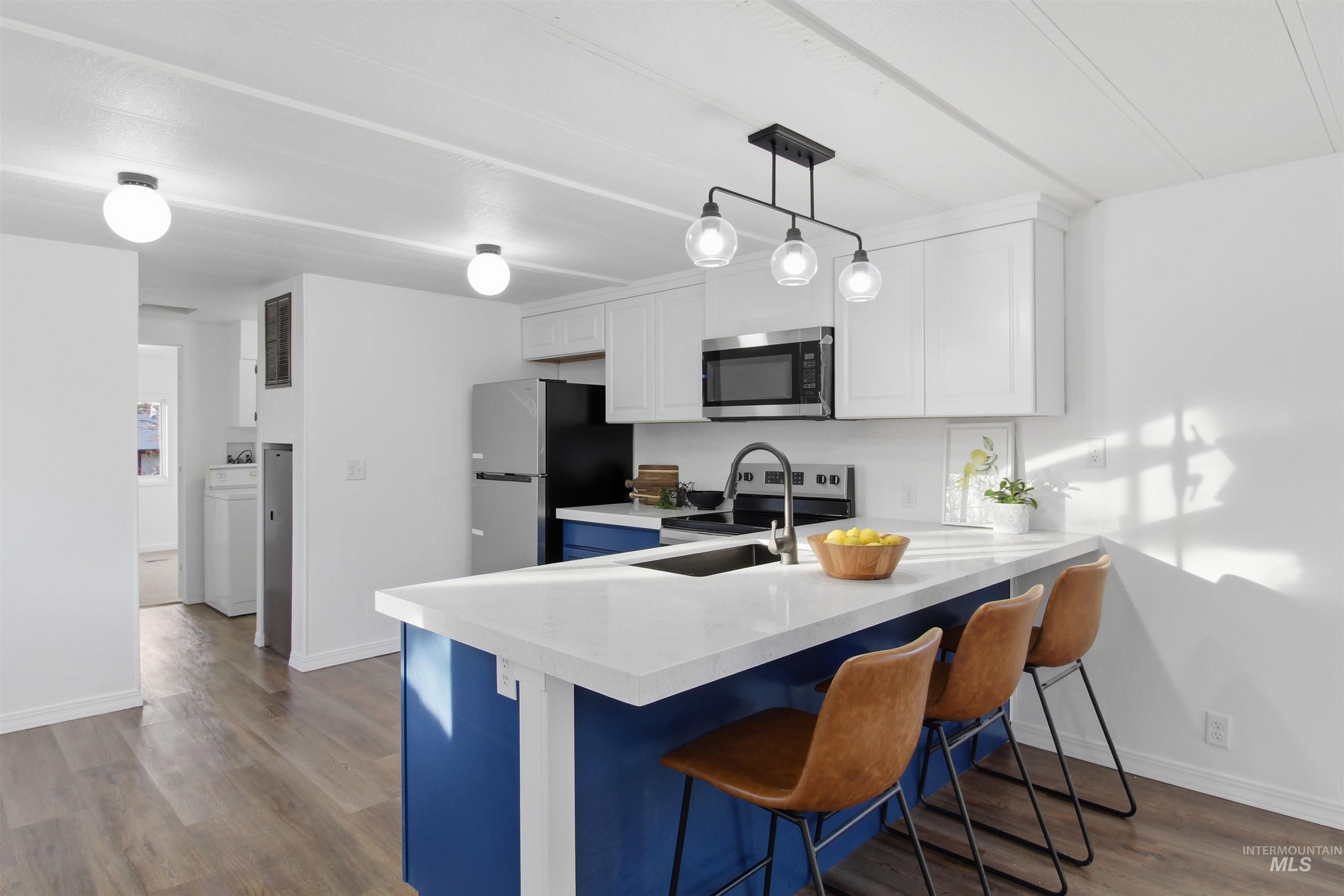 198 South Hills Road, Twin Falls, Idaho 83301, 2 Bedrooms, 1 Bathroom, Residential For Sale, Price $72,999,MLS 98972445