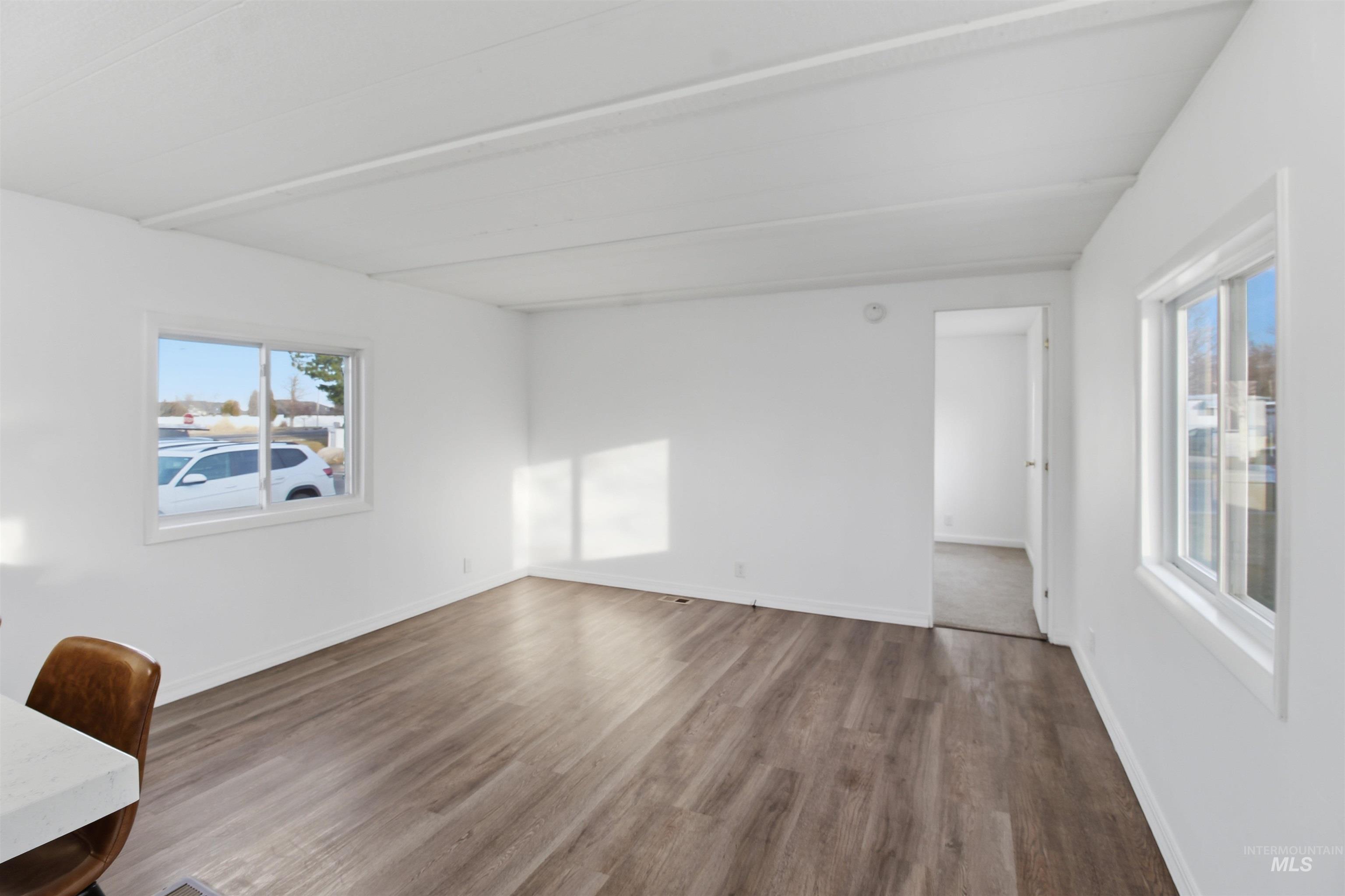 198 South Hills Road, Twin Falls, Idaho 83301, 2 Bedrooms, 1 Bathroom, Residential For Sale, Price $72,999,MLS 98972445