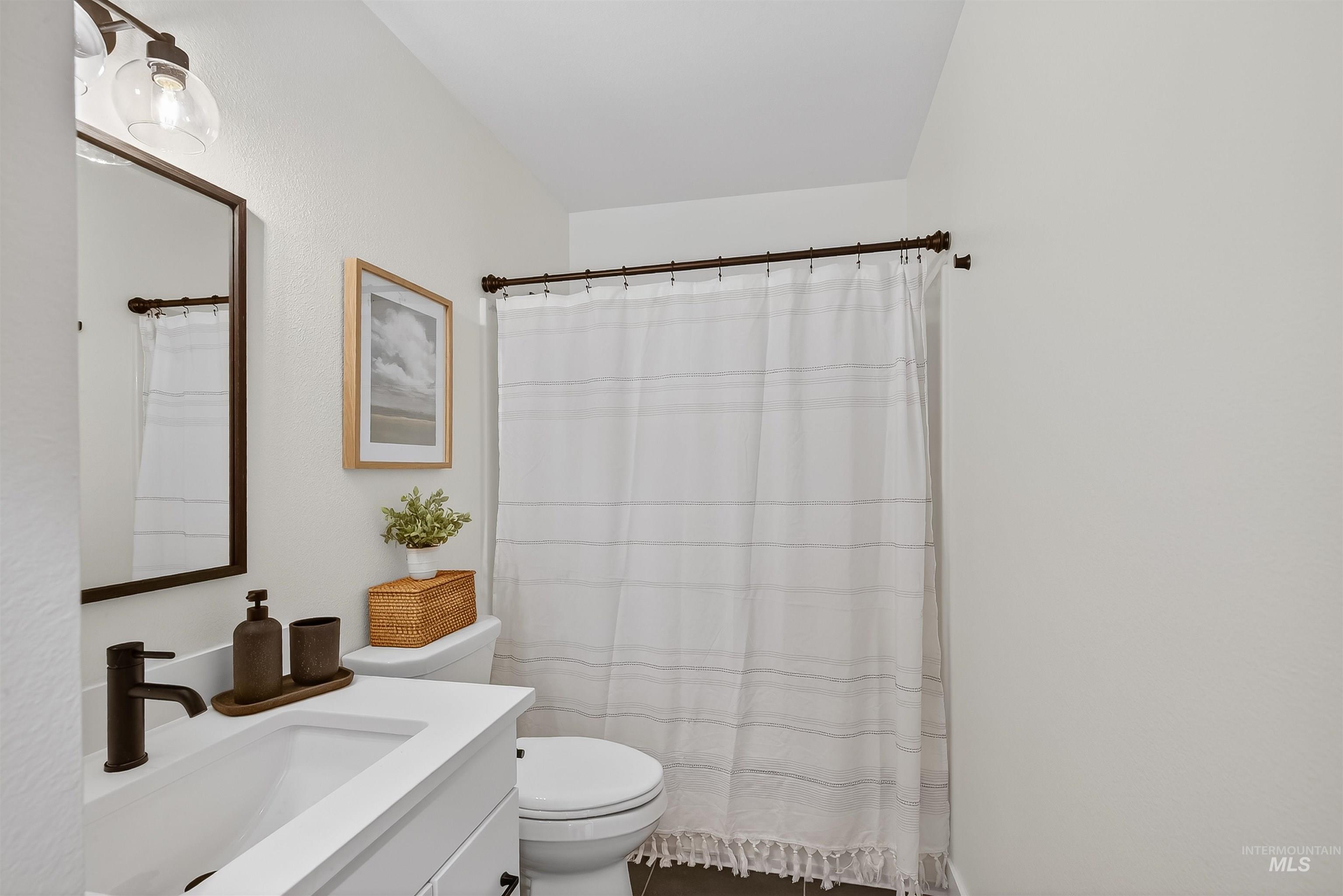 2922 Garfield Court, Lewiston, Idaho 83501, 2 Bedrooms, 1 Bathroom, Residential For Sale, Price $295,000,MLS 98972446