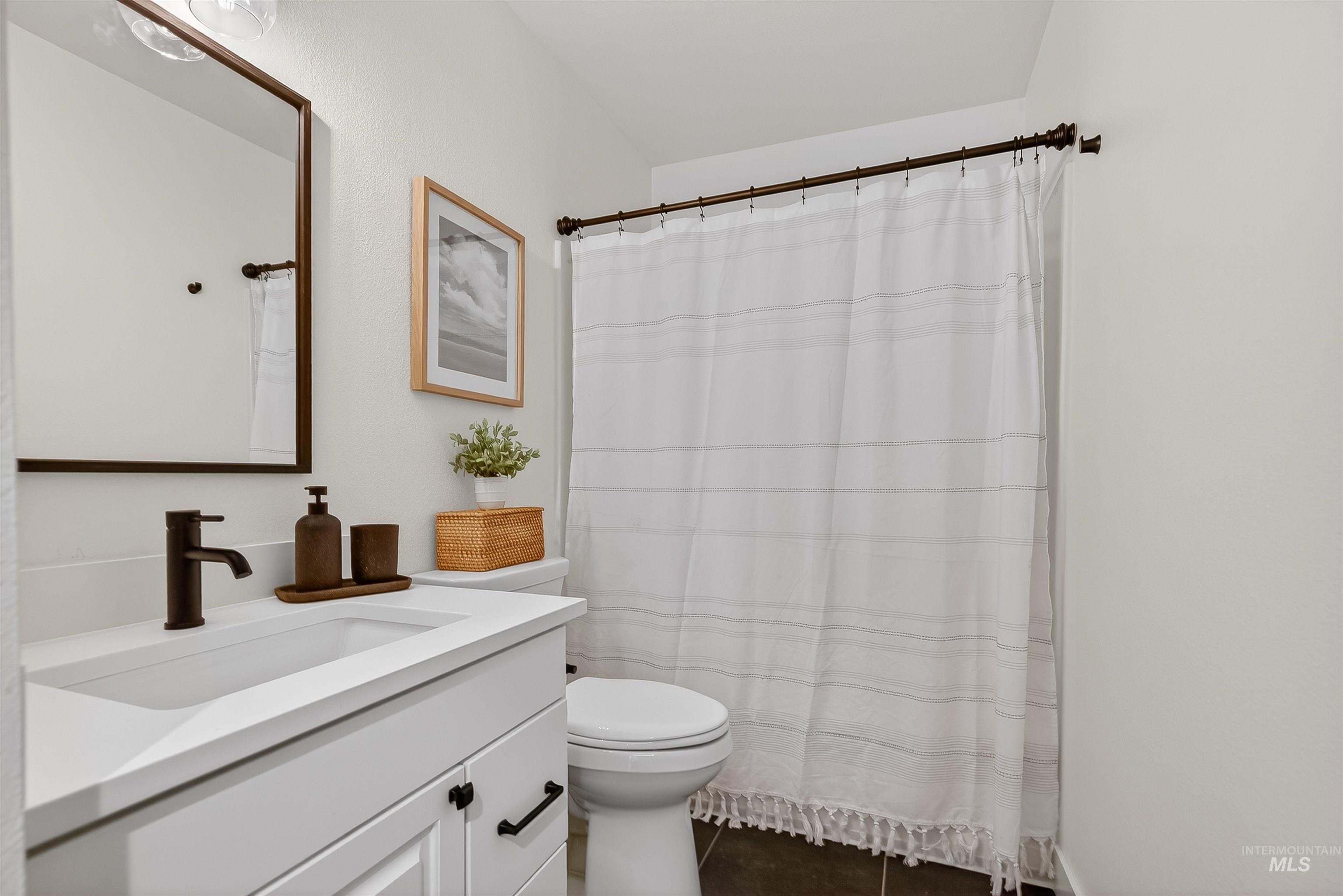 2922 Garfield Court, Lewiston, Idaho 83501, 2 Bedrooms, 1 Bathroom, Residential For Sale, Price $295,000,MLS 98972446