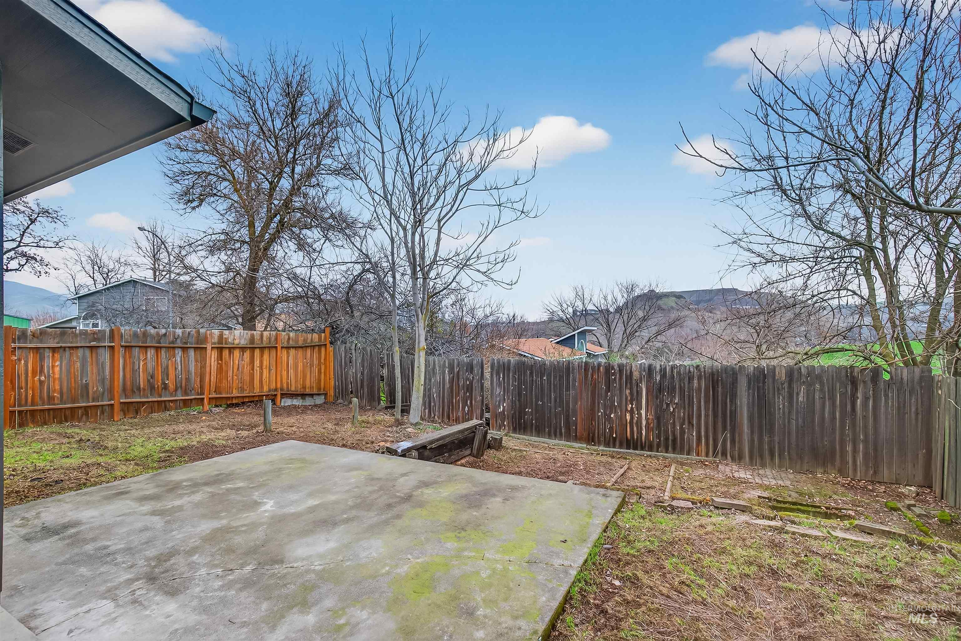 2922 Garfield Street, Lewiston, Idaho 83501, 2 Bedrooms, 1 Bathroom, Residential For Sale, Price $295,000,MLS 98972446