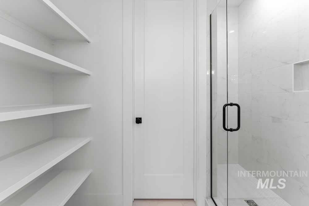 357 E Lombard Ln, Eagle, Idaho 83616, 3 Bedrooms, 2.5 Bathrooms, Residential For Sale, Price $574,900,MLS 98972449