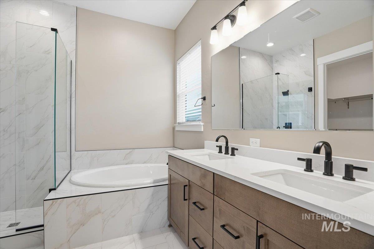 2195 N Kenora Ave, Star, Idaho 83669, 3 Bedrooms, 2.5 Bathrooms, Residential For Sale, Price $669,990,MLS 98972450