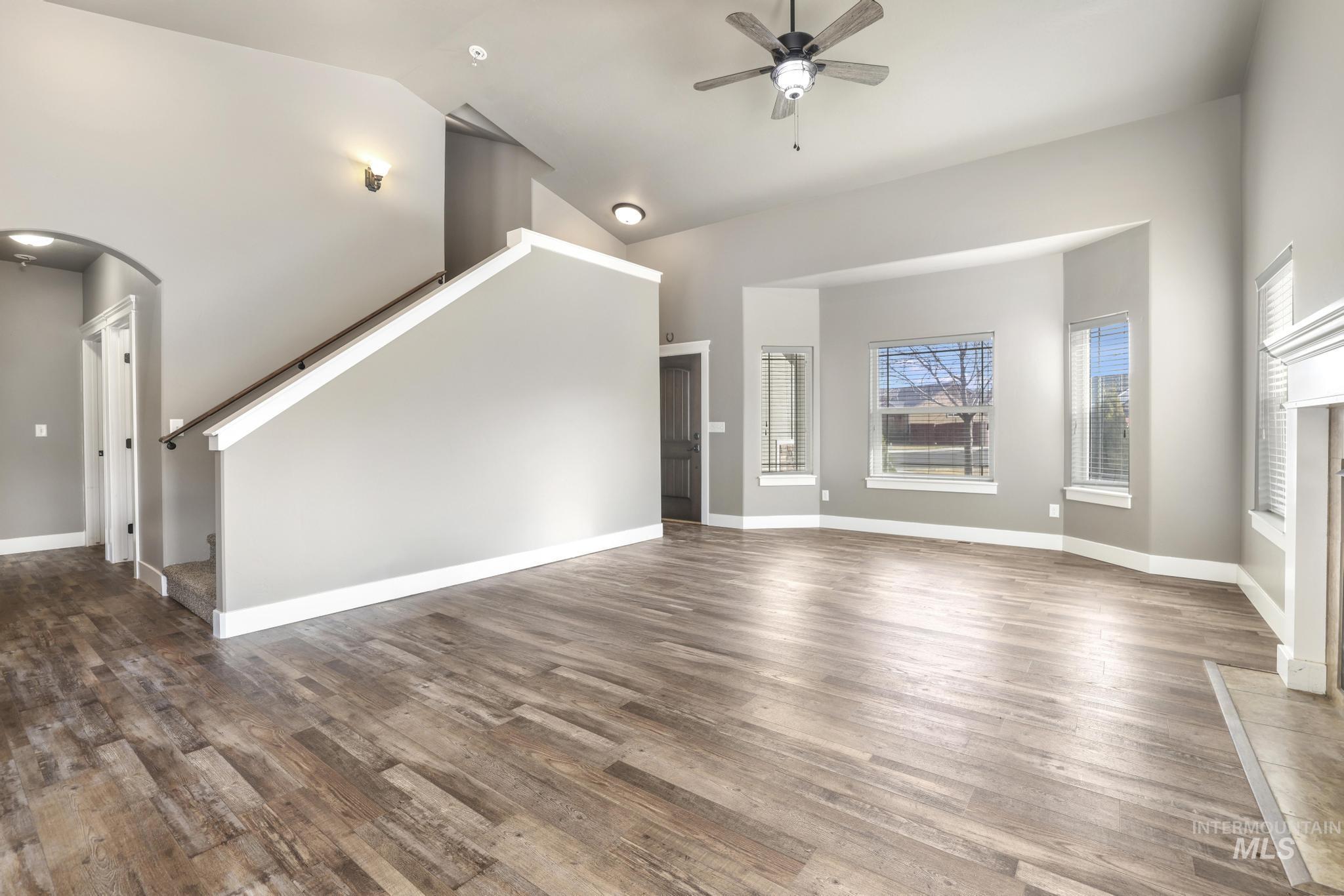 321 Arrow Street, Twin Falls, Idaho 83301, 3 Bedrooms, 2.5 Bathrooms, Residential For Sale, Price $445,000,MLS 98972451