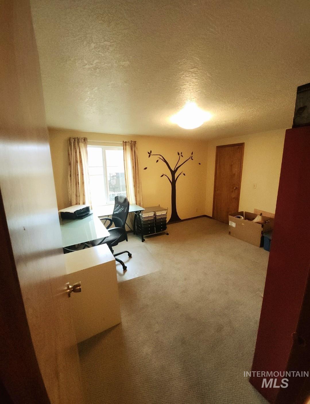 1905 Flamingo, Nampa, Idaho 83651, 3 Bedrooms, 2 Bathrooms, Residential For Sale, Price $179,900,MLS 98972452