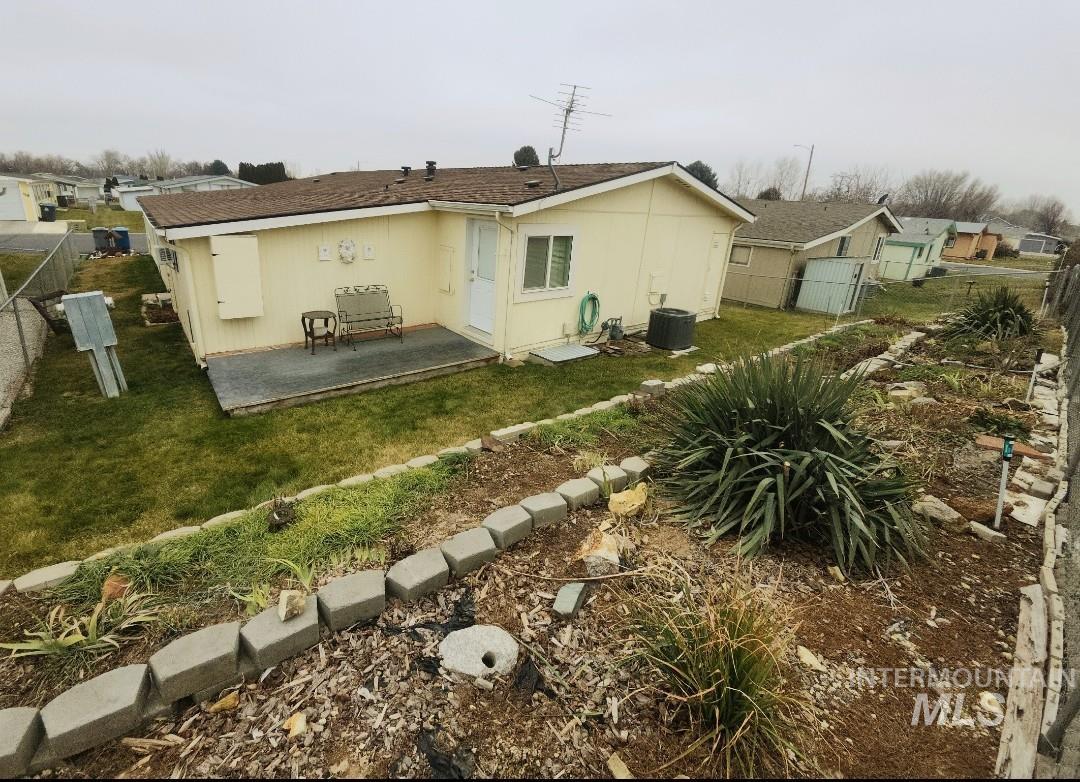 1905 Flamingo, Nampa, Idaho 83651, 3 Bedrooms, 2 Bathrooms, Residential For Sale, Price $179,900,MLS 98972452