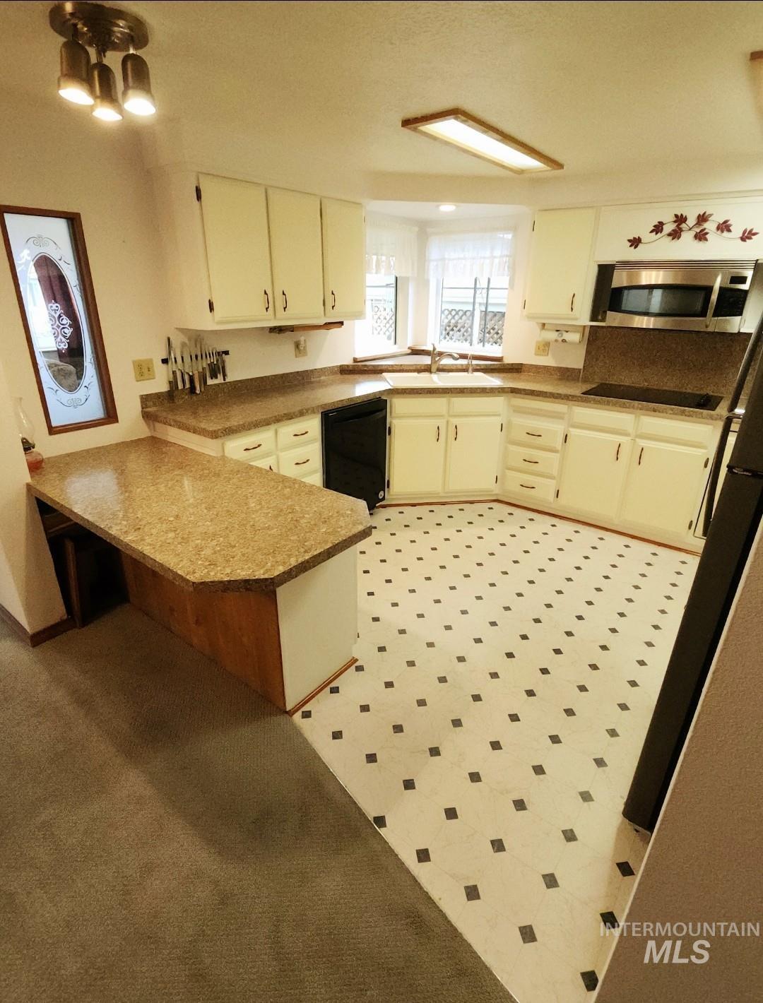 1905 Flamingo, Nampa, Idaho 83651, 3 Bedrooms, 2 Bathrooms, Residential For Sale, Price $179,900,MLS 98972452